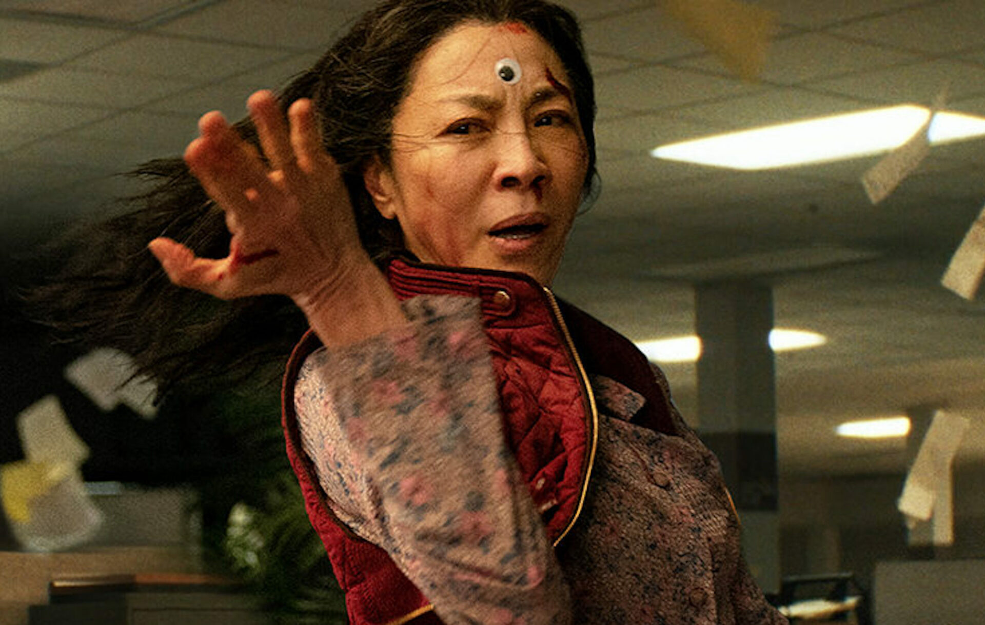 A lot of filmmakers fancy this still, cause it is a symbol, presents Chinese female and culture. 